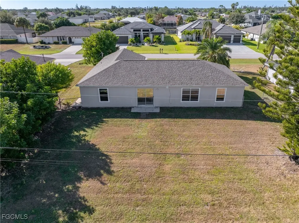 1409 SW 11th Place Cape Coral FL 33991