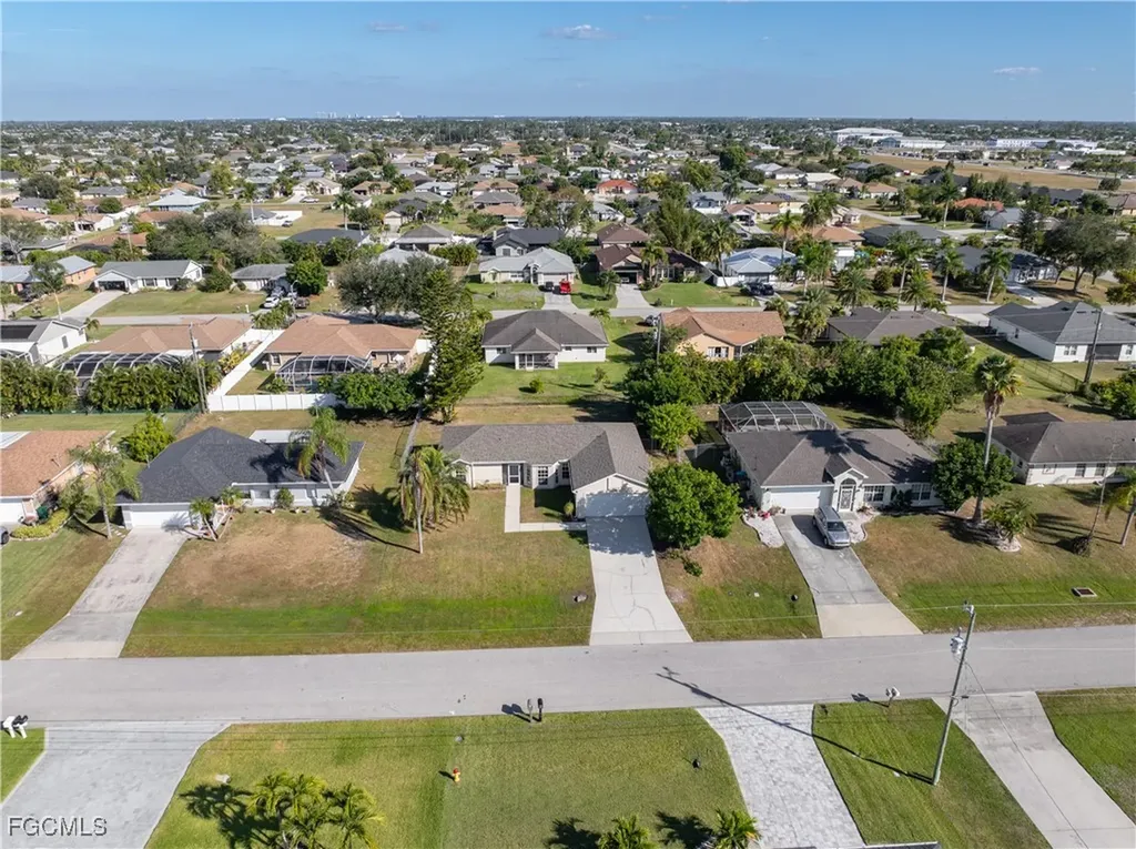 1409 SW 11th Place Cape Coral FL 33991