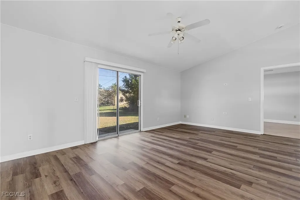 1409 SW 11th Place Cape Coral FL 33991