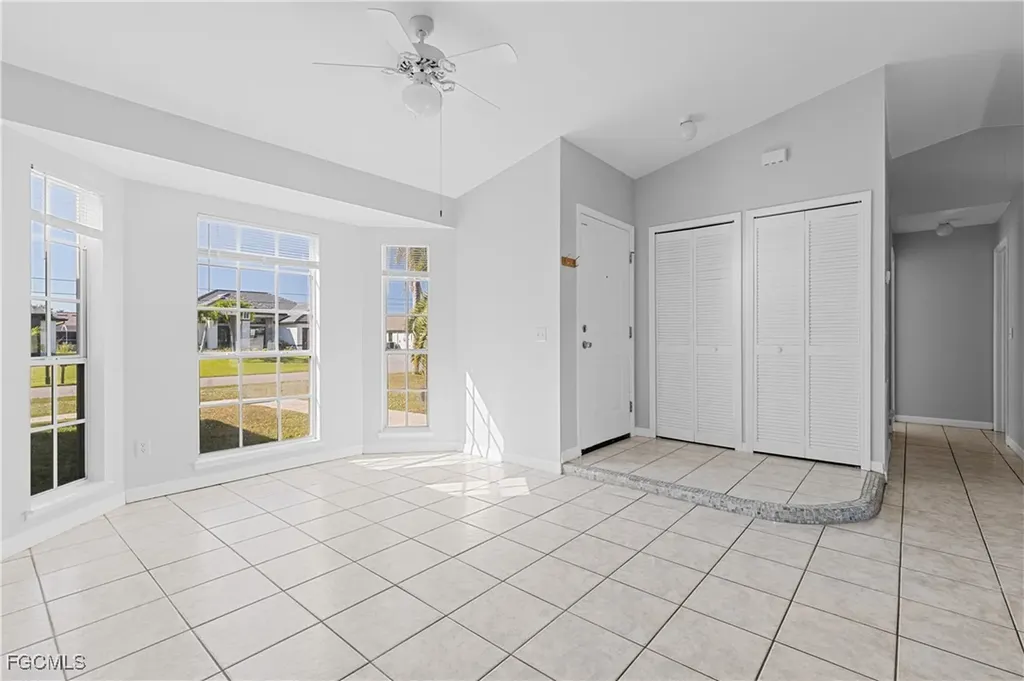 1409 SW 11th Place Cape Coral FL 33991