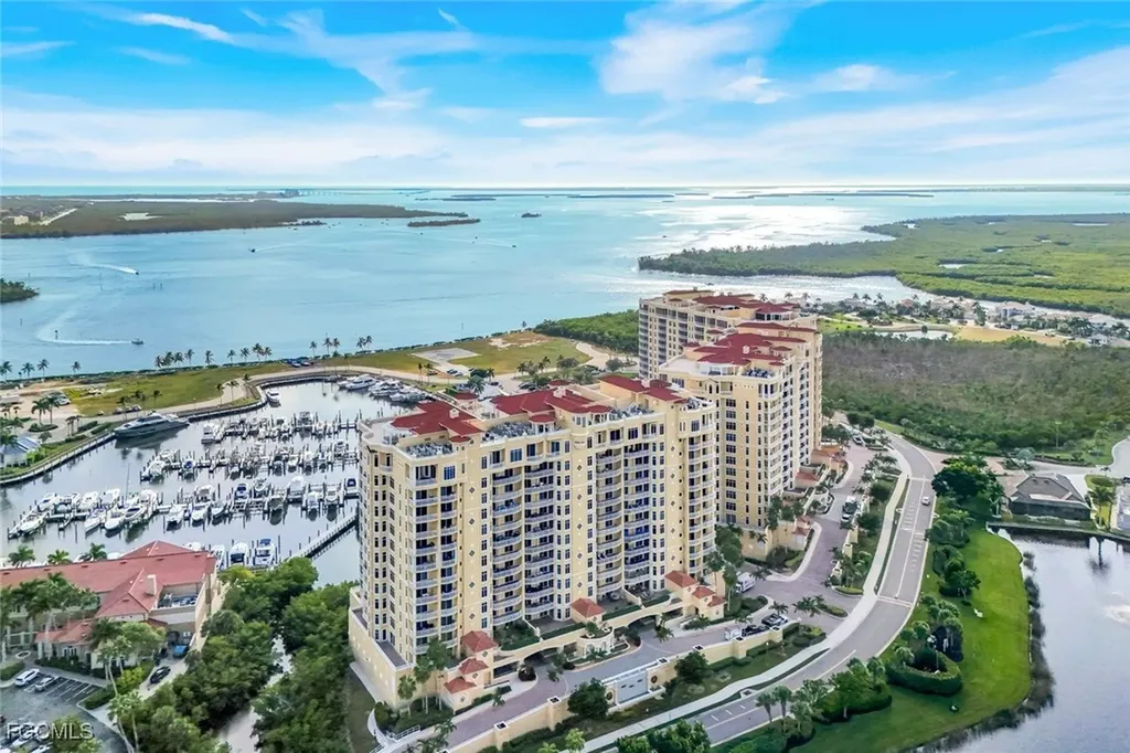 6021 Silver King Boulevard Cape Coral FL 33914