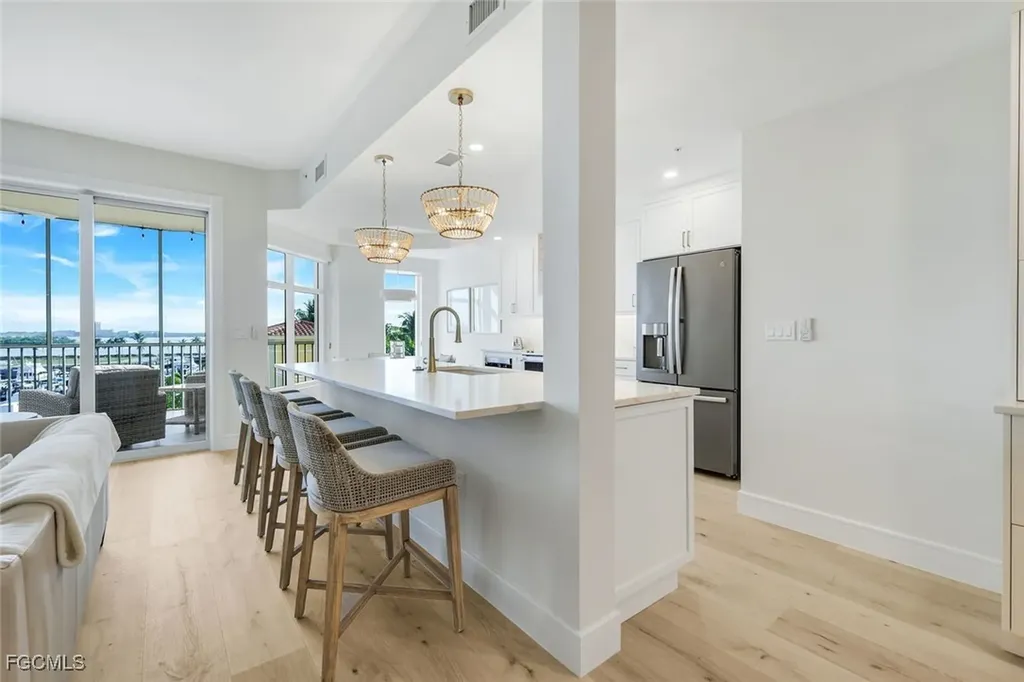 6021 Silver King Boulevard Cape Coral FL 33914