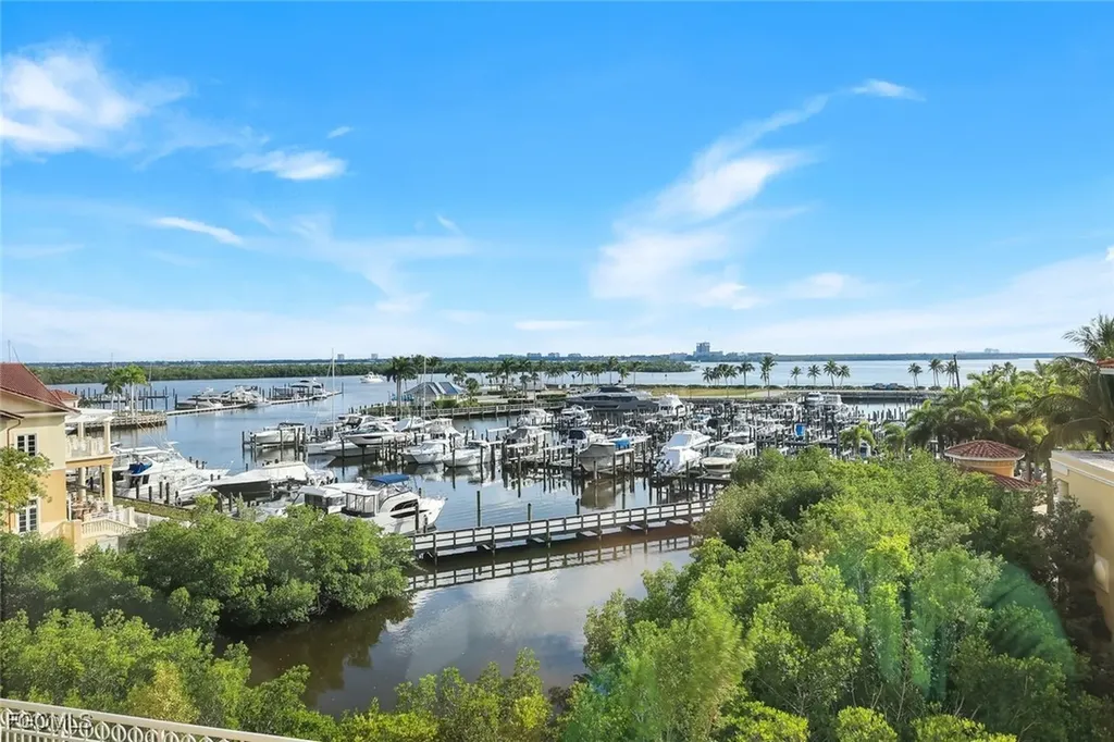 6021 Silver King Boulevard Cape Coral FL 33914