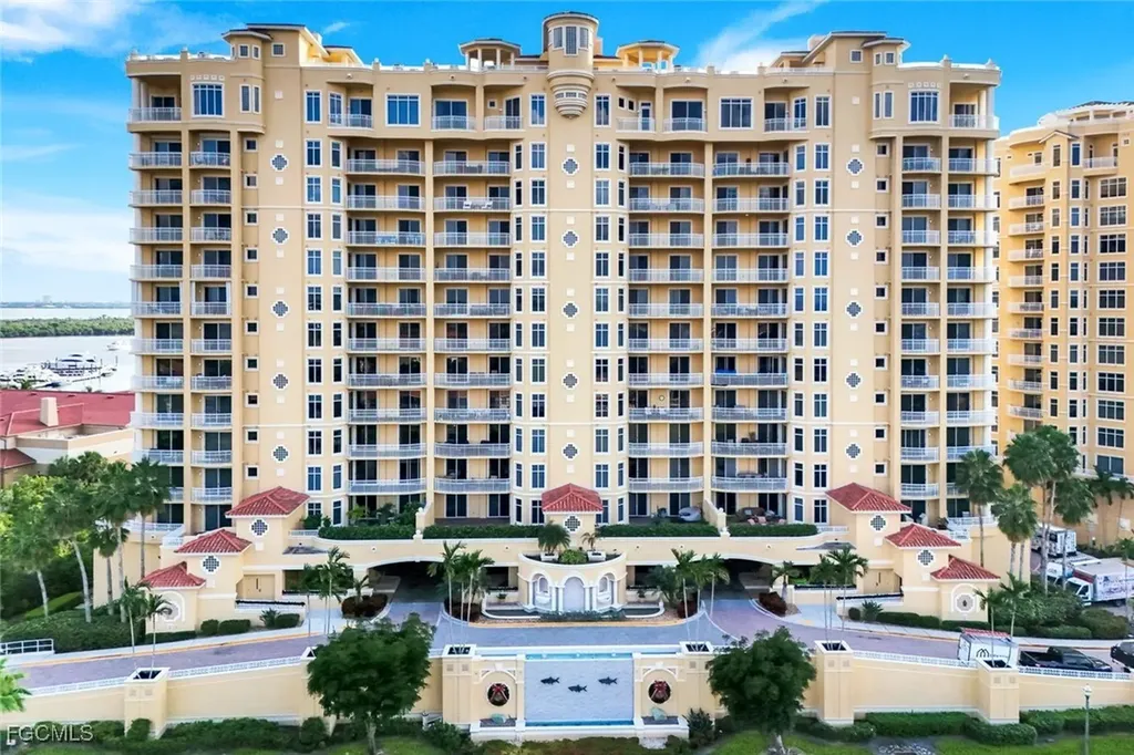 6021 Silver King Boulevard Cape Coral FL 33914