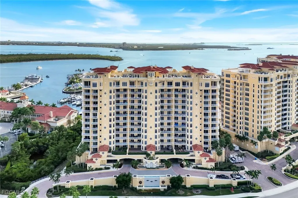 6021 Silver King Boulevard Cape Coral FL 33914
