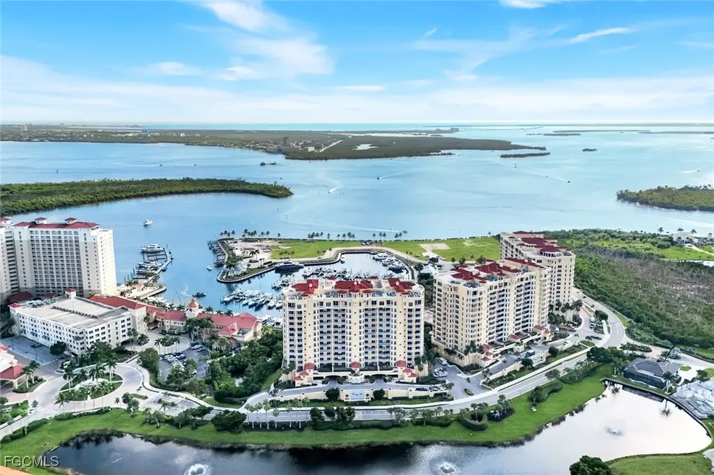 6021 Silver King Boulevard Cape Coral FL 33914