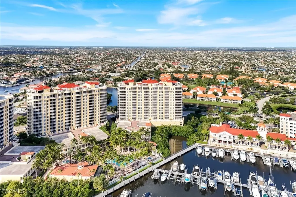 6021 Silver King Boulevard Cape Coral FL 33914