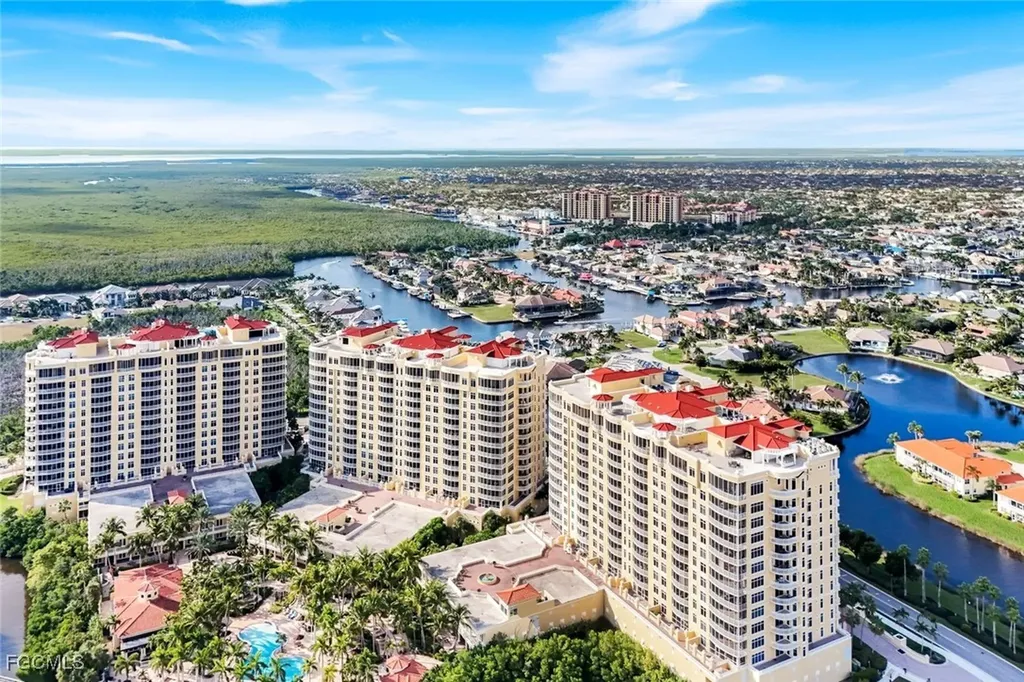 6021 Silver King Boulevard Cape Coral FL 33914
