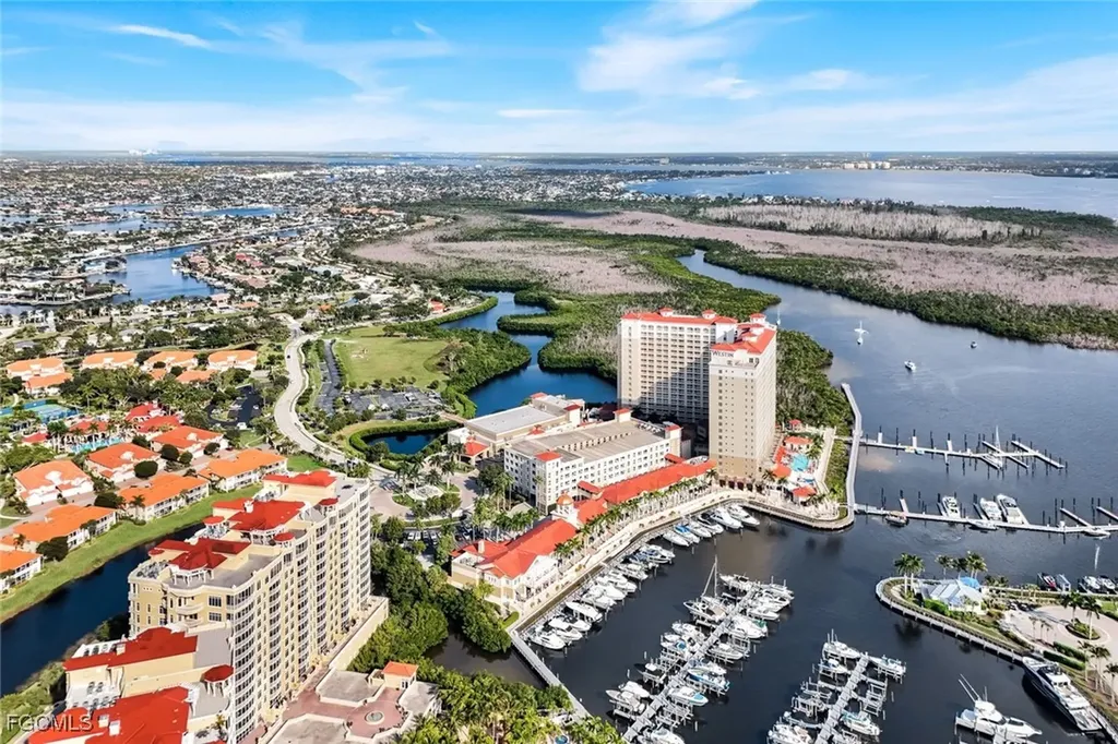 6021 Silver King Boulevard Cape Coral FL 33914
