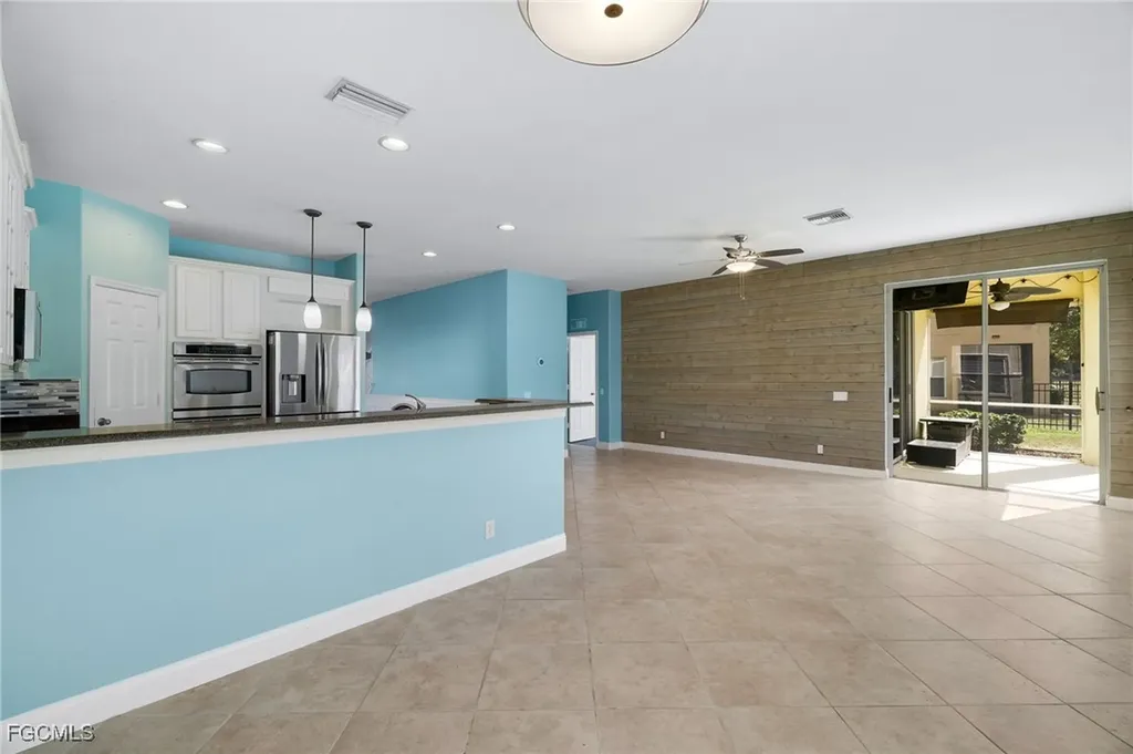 2201 Cape Heather Circle Cape Coral FL 33991