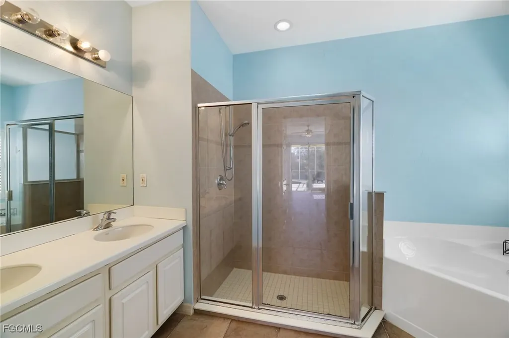2201 Cape Heather Circle Cape Coral FL 33991