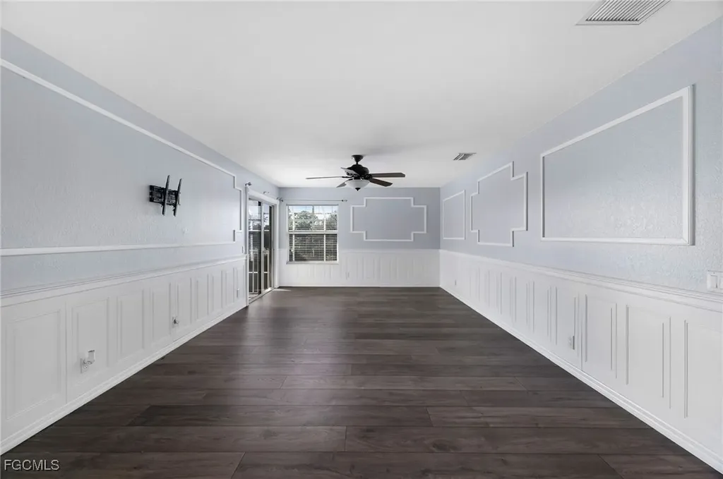 2201 Cape Heather Circle Cape Coral FL 33991