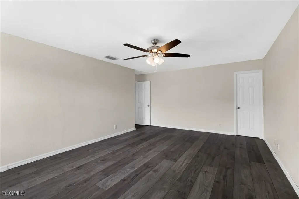 2201 Cape Heather Circle Cape Coral FL 33991