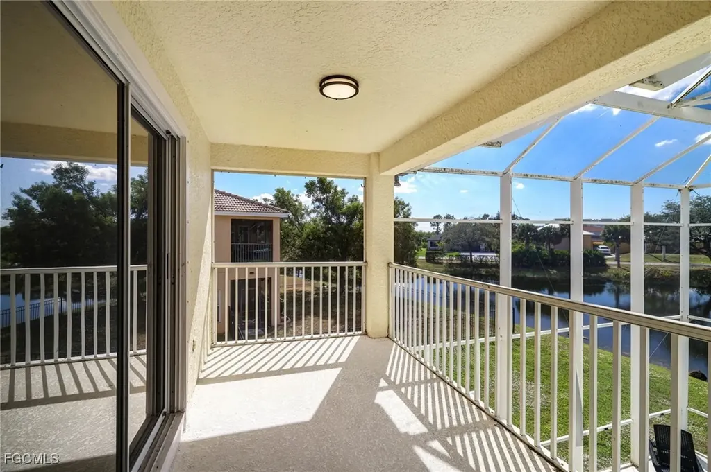 2201 Cape Heather Circle Cape Coral FL 33991