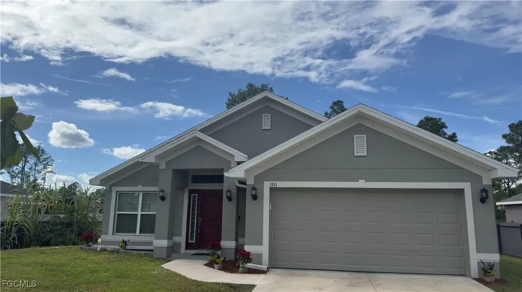 1911 Lemona Avenue Lehigh Acres FL 33972