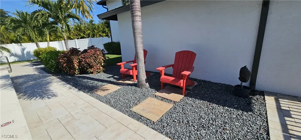 1507 Cape Coral Parkway W Cape Coral FL 33914