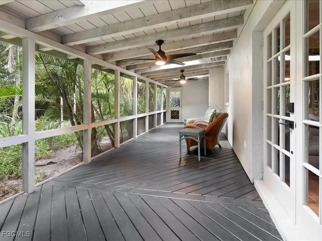 1046 Sperling Avenue Naples FL 34103