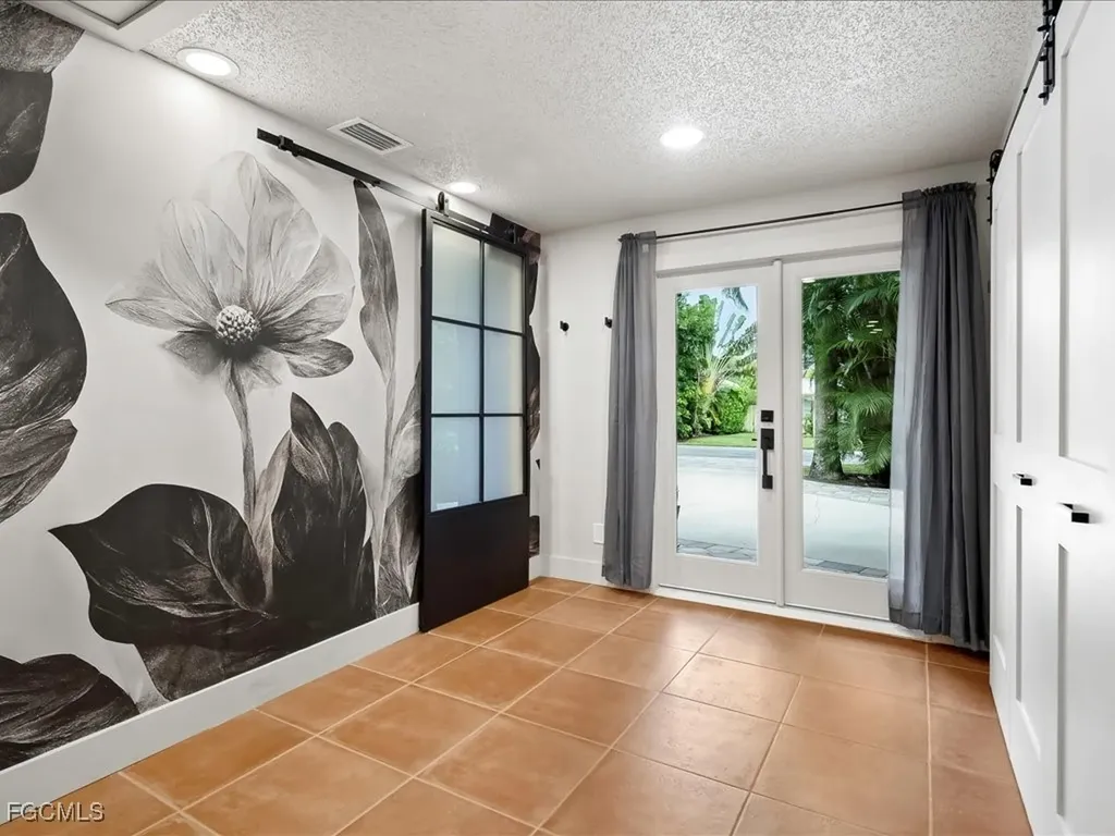 1046 Sperling Avenue Naples FL 34103