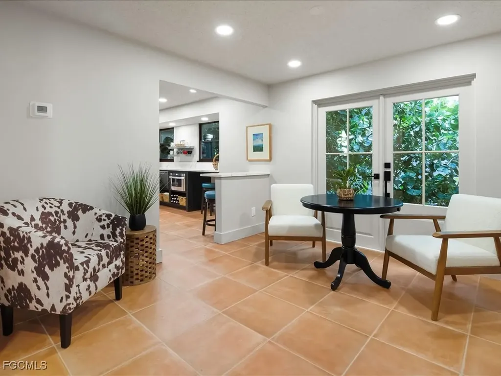 1046 Sperling Avenue Naples FL 34103