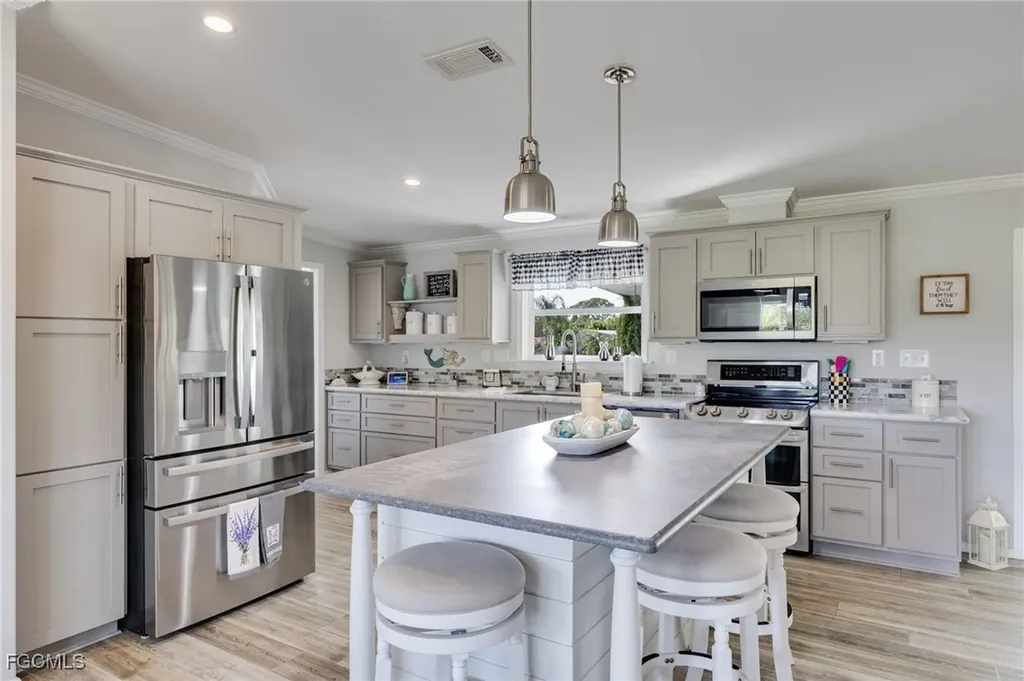 19440 Pony Lane North Fort Myers FL 33903