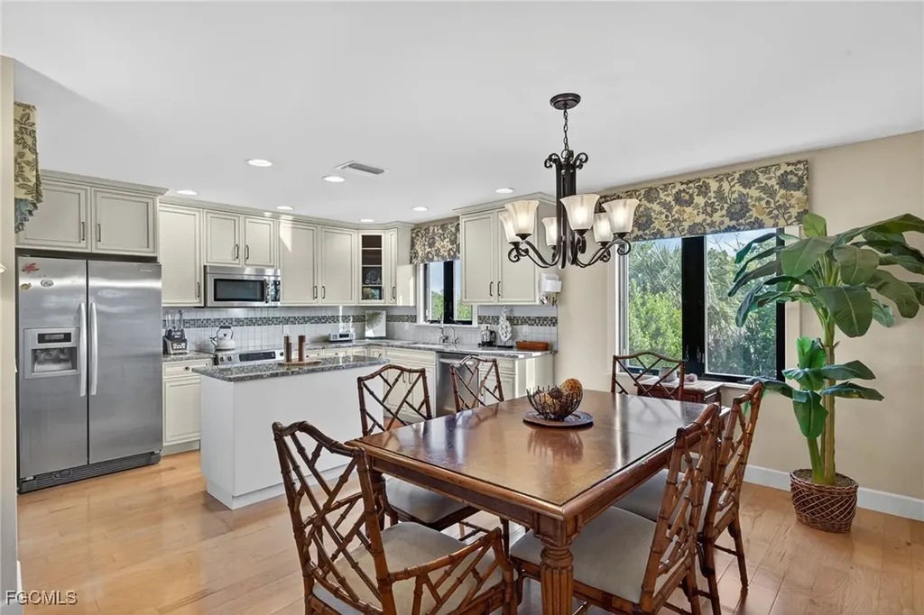 698 Spartina Court Sanibel FL 33957