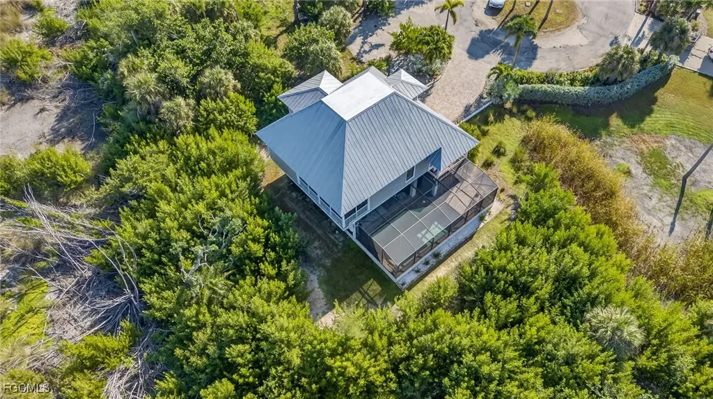 698 Spartina Court Sanibel FL 33957