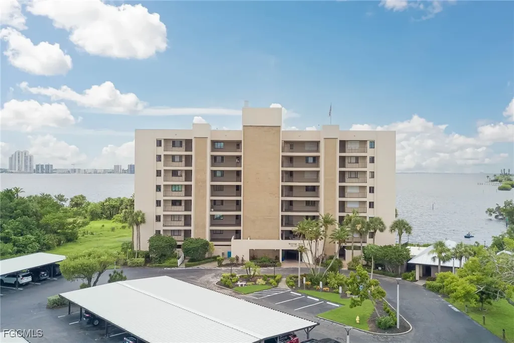 4510 N Key Drive North Fort Myers FL 33903