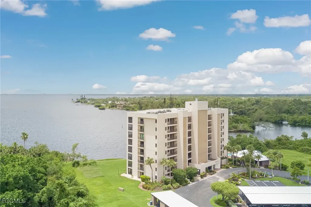 4510 N Key Drive North Fort Myers FL 33903