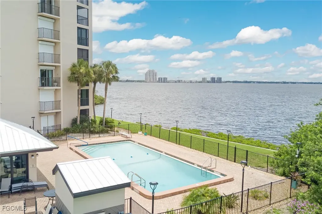 4510 N Key Drive North Fort Myers FL 33903