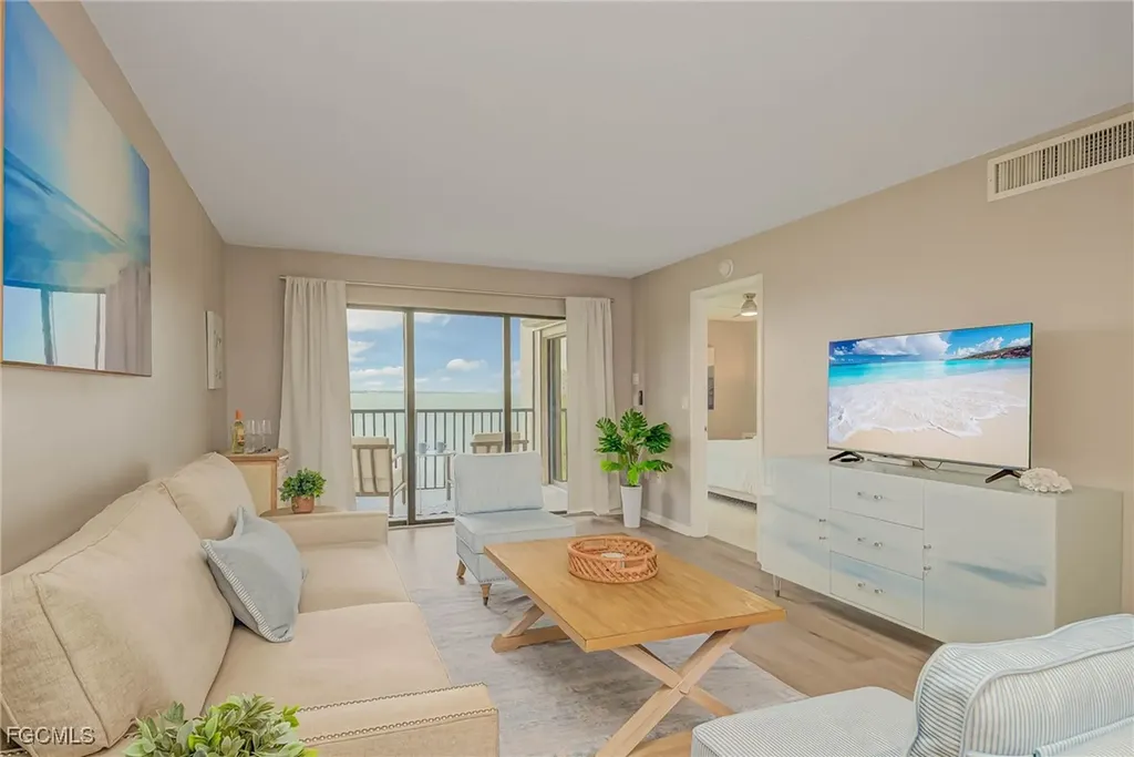 4510 N Key Drive North Fort Myers FL 33903