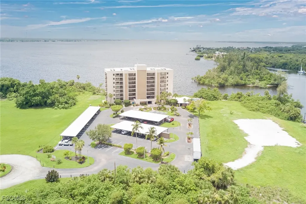 4510 N Key Drive North Fort Myers FL 33903