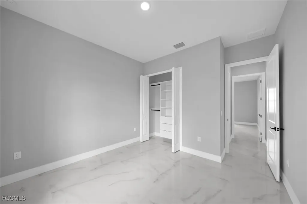 1225 NE 5th Place Cape Coral FL 33909