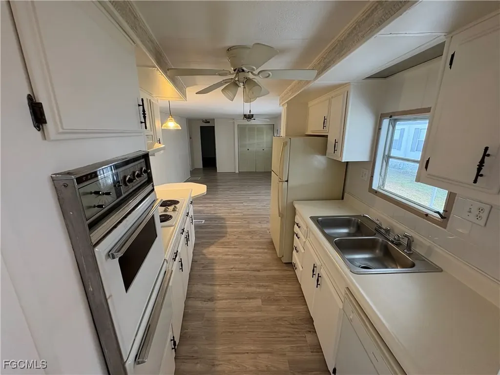 606 Pine Grove Court North Fort Myers FL 33917