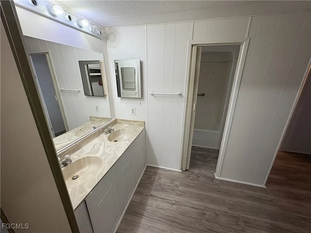 606 Pine Grove Court North Fort Myers FL 33917