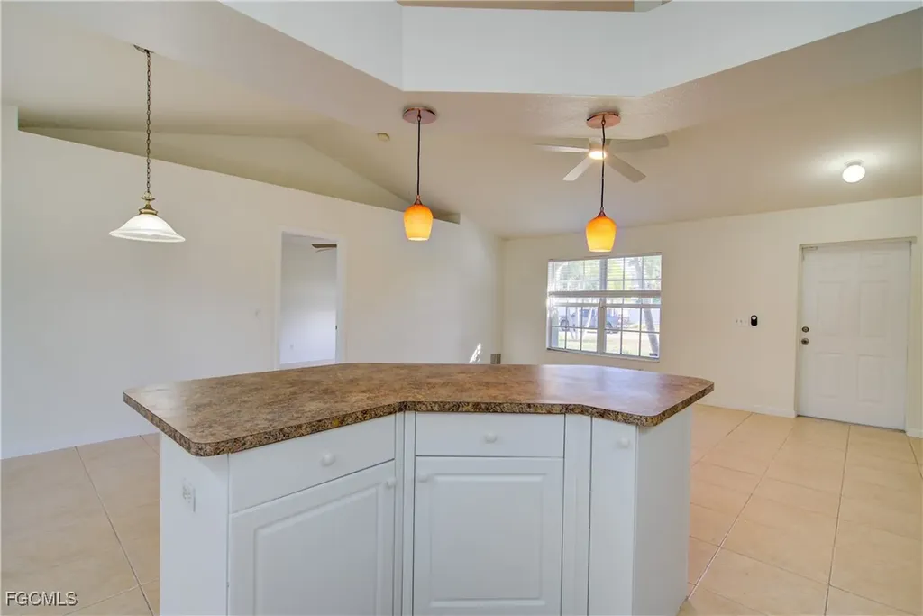 1310 NE 2nd Place Cape Coral FL 33909