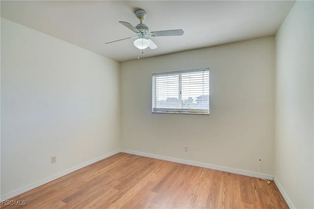 1310 NE 2nd Place Cape Coral FL 33909