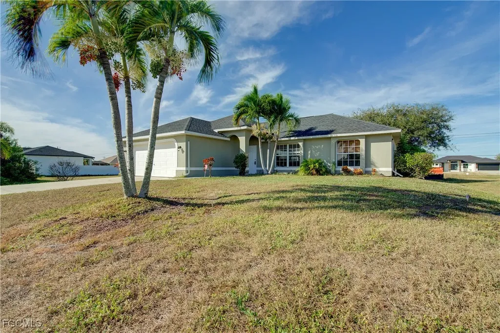 1310 NE 2nd Place Cape Coral FL 33909