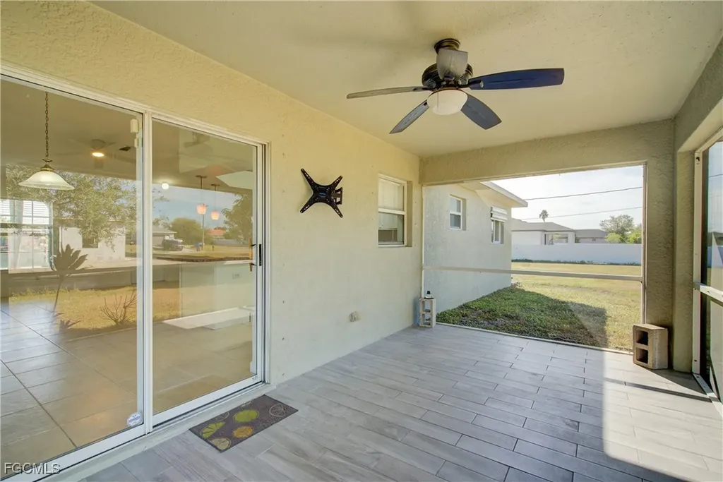 1310 NE 2nd Place Cape Coral FL 33909