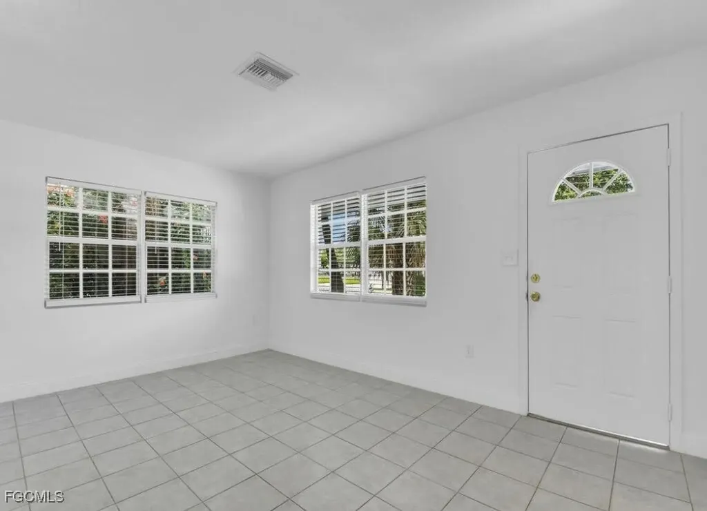 915 Alderman Street Fort Myers FL 33916