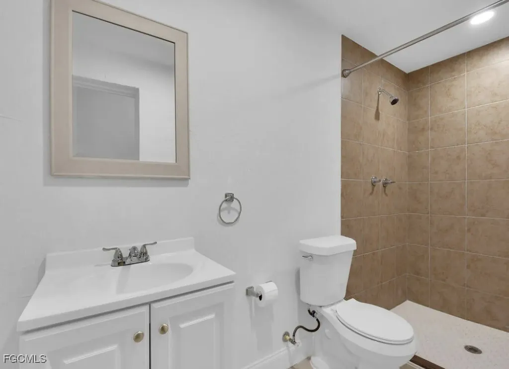 915 Alderman Street Fort Myers FL 33916