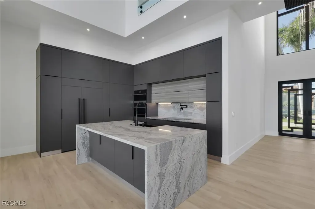 5653 Riverside Drive Cape Coral FL 33904