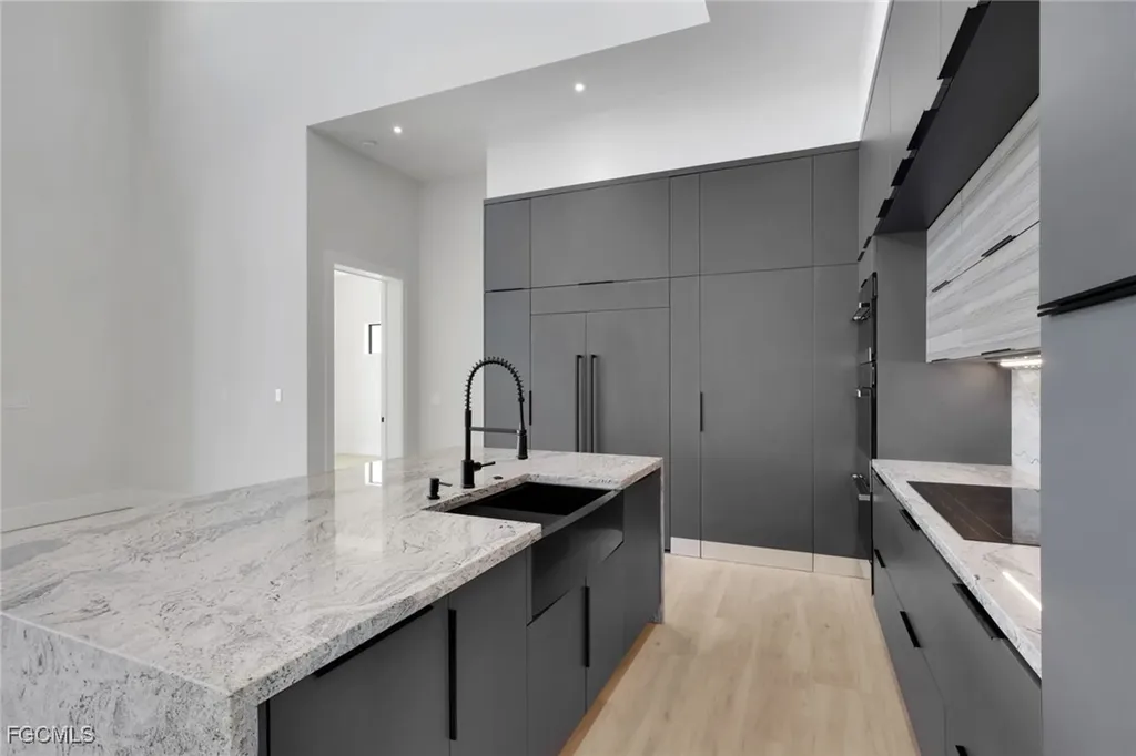 5653 Riverside Drive Cape Coral FL 33904