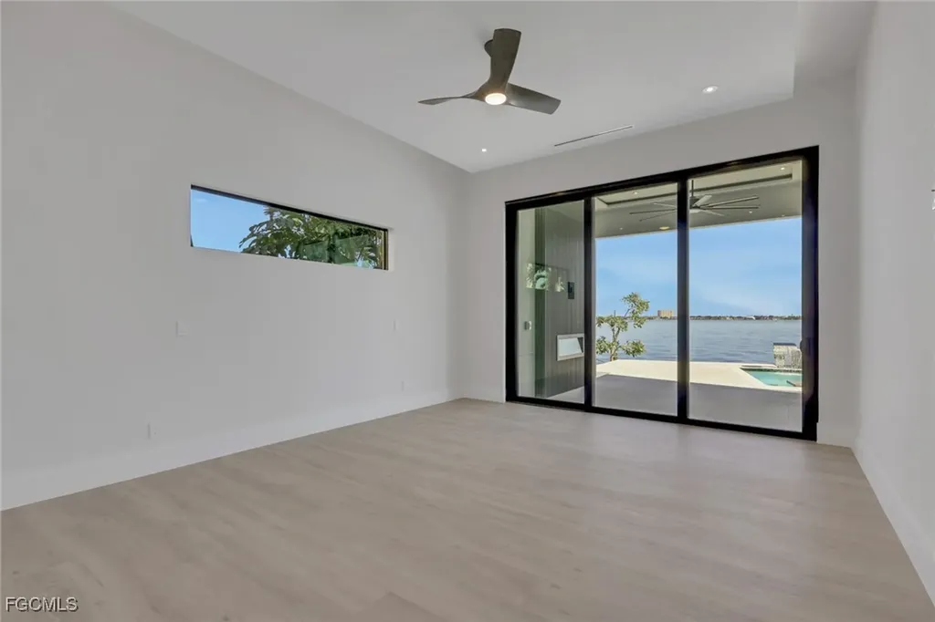 5653 Riverside Drive Cape Coral FL 33904