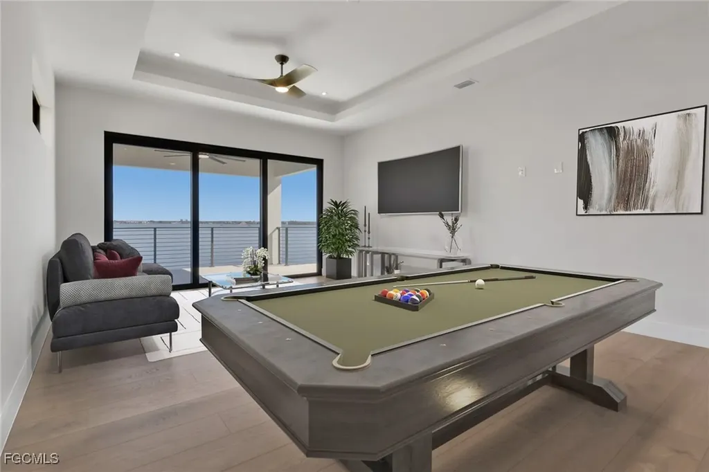 5653 Riverside Drive Cape Coral FL 33904