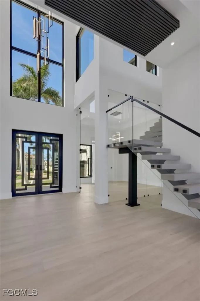 5653 Riverside Drive Cape Coral FL 33904