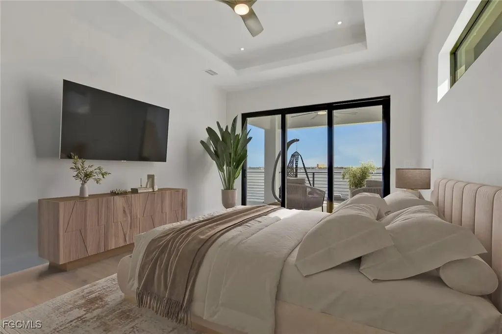 5653 Riverside Drive Cape Coral FL 33904