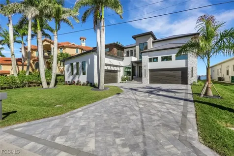 5653 Riverside Drive Cape Coral FL 33904