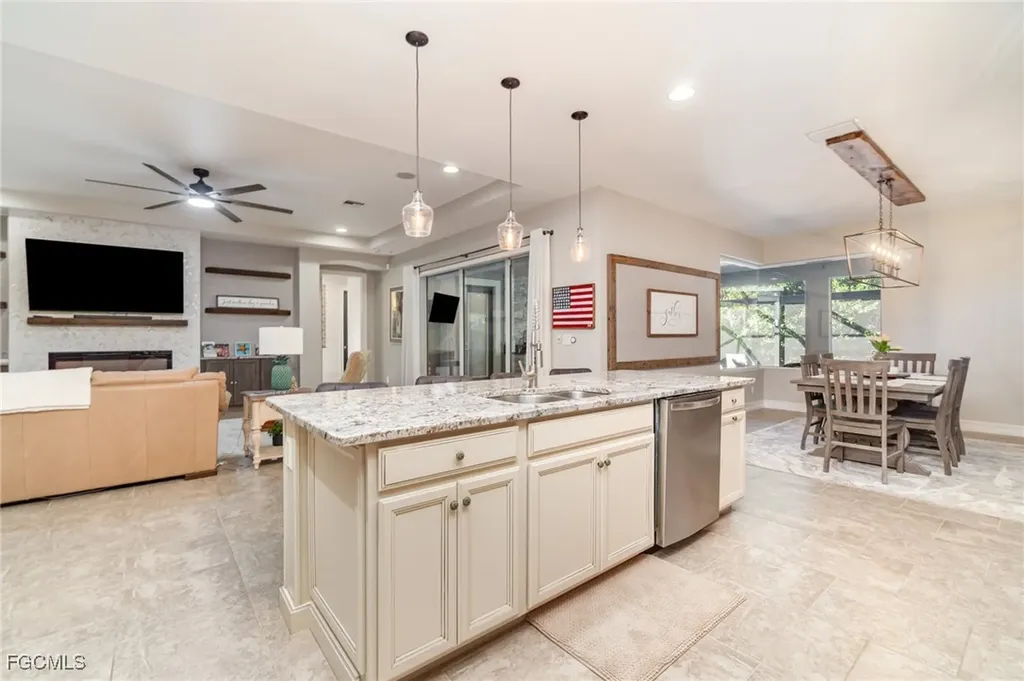 3040 Scarlet Oak Place North Fort Myers FL 33903