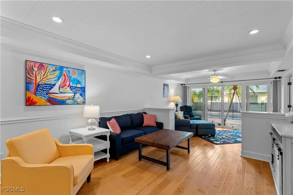 320 14th Avenue S Naples FL 34102