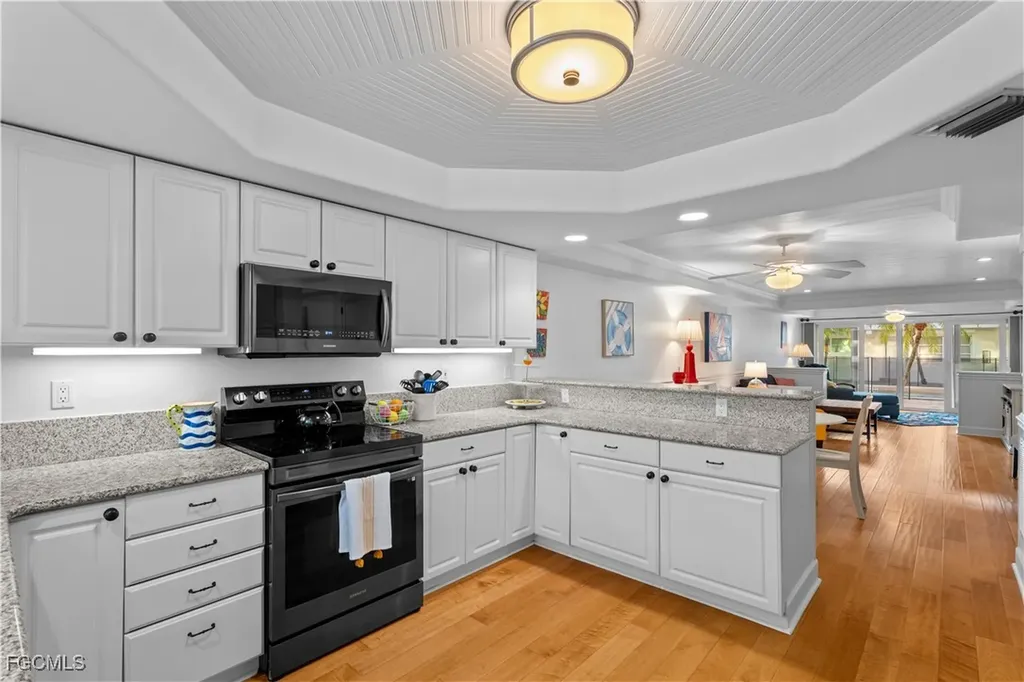 320 14th Avenue S Naples FL 34102
